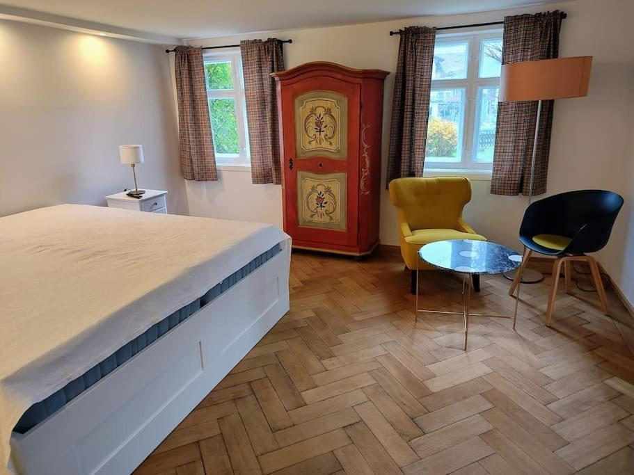 Ferienwohnung Resl - Geschmackvoll Renoviert & Zentral Im Historischen Schindelhaus Oberstaufen Esterno foto